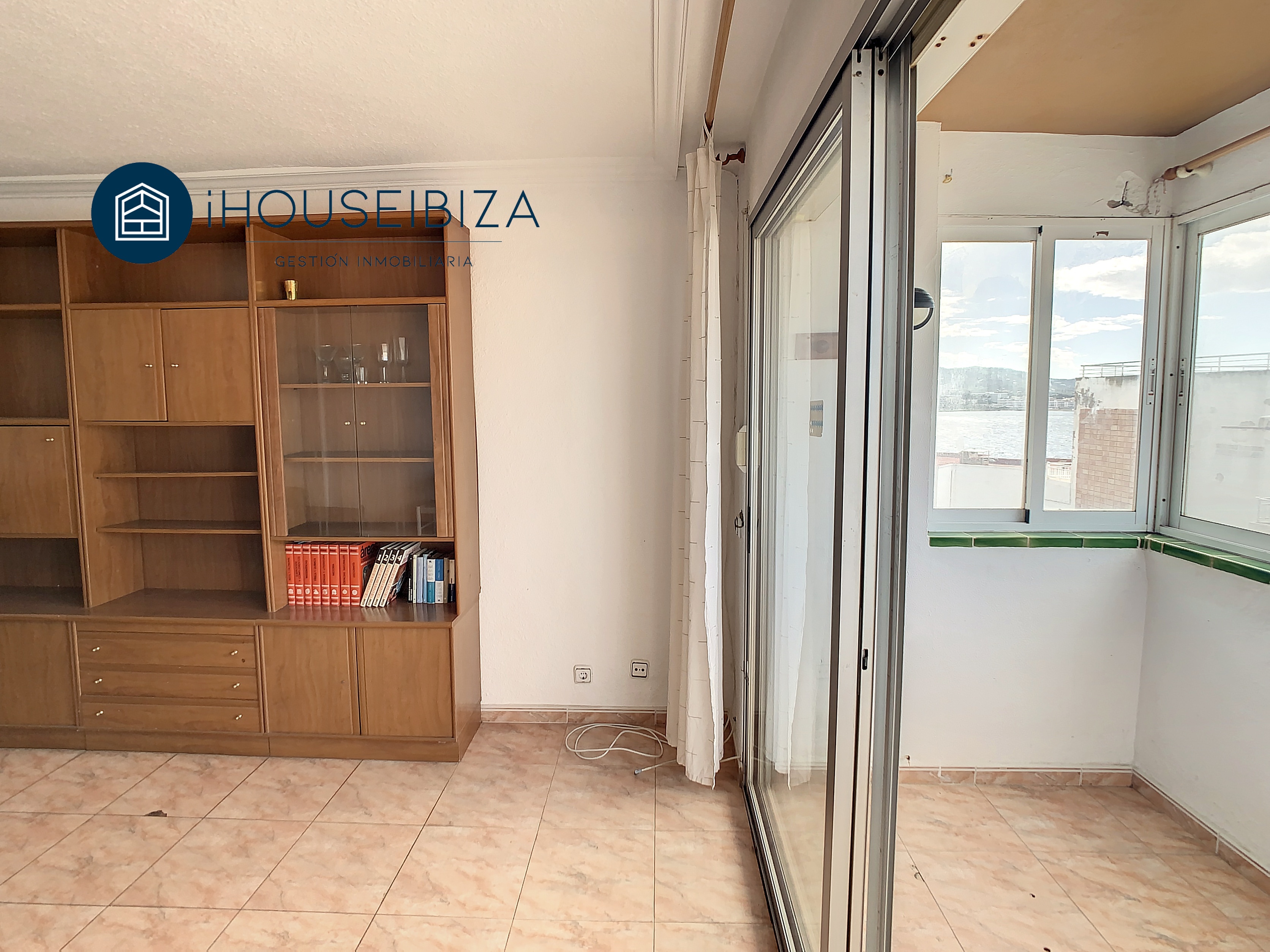 For sale APARTMENT of 69m2 with SEA VIEW