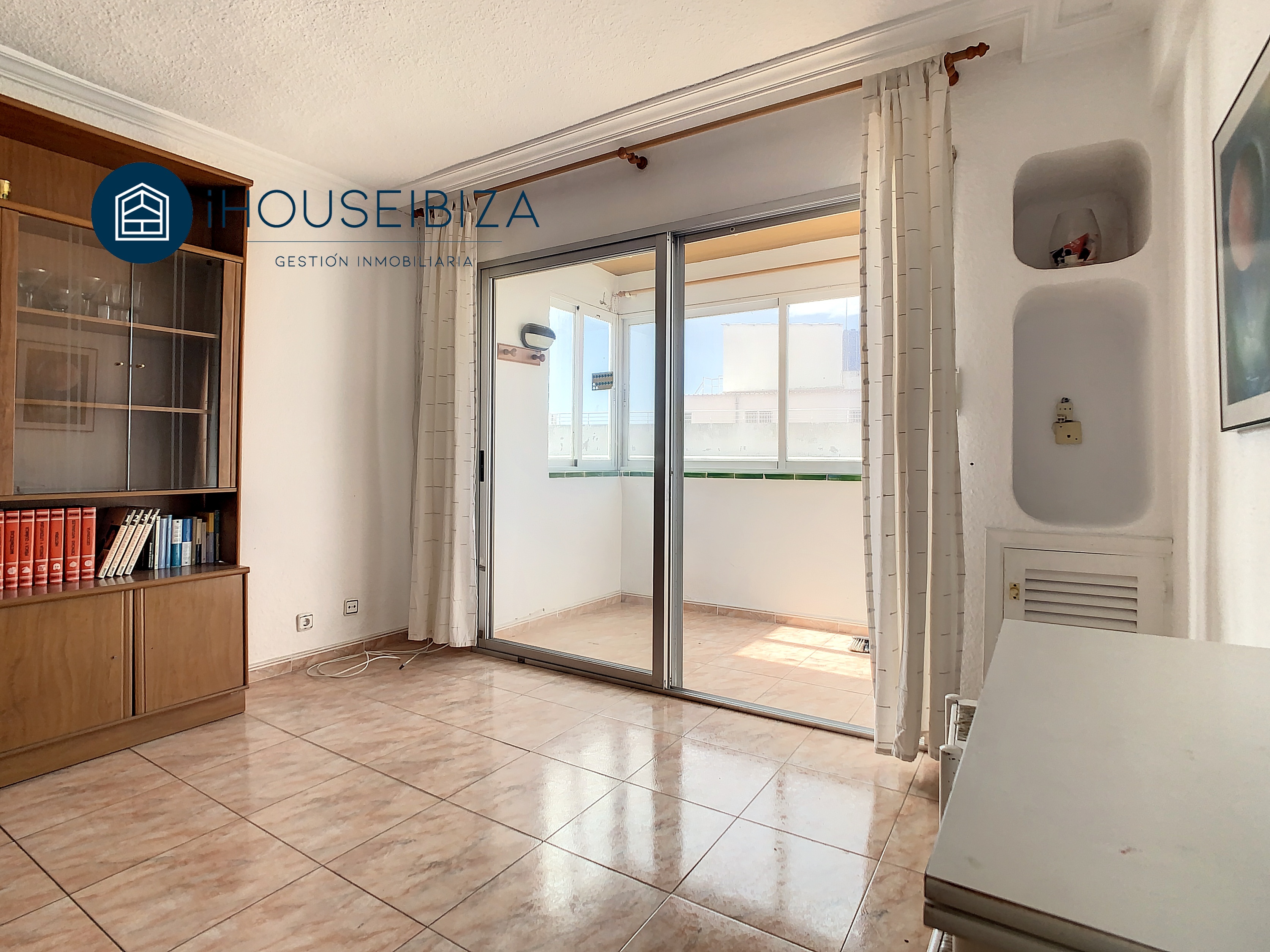 For sale APARTMENT of 69m2 with SEA VIEW